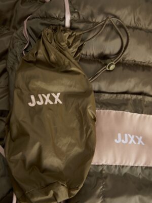 JJXX_SpringSummer2022_4519428_12224638_2