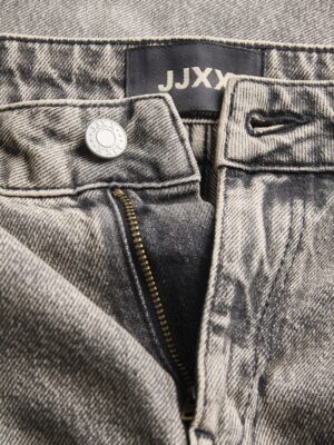 JJXX_FallWinter2025_4885010_12287926_2